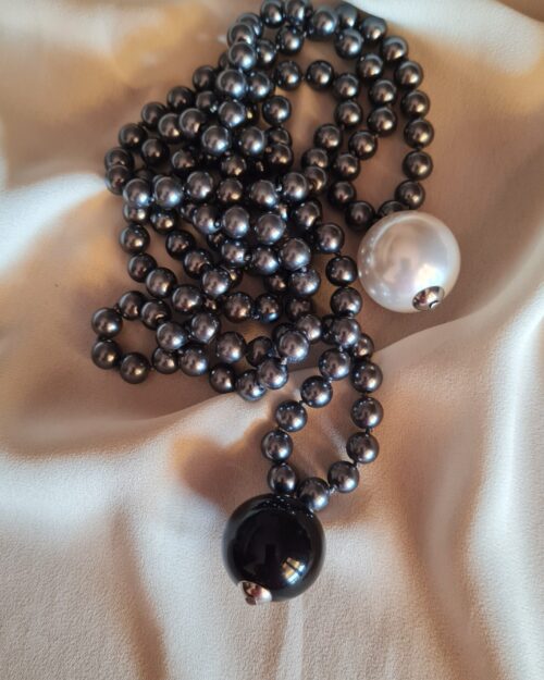 Collana Aria con perle grigie