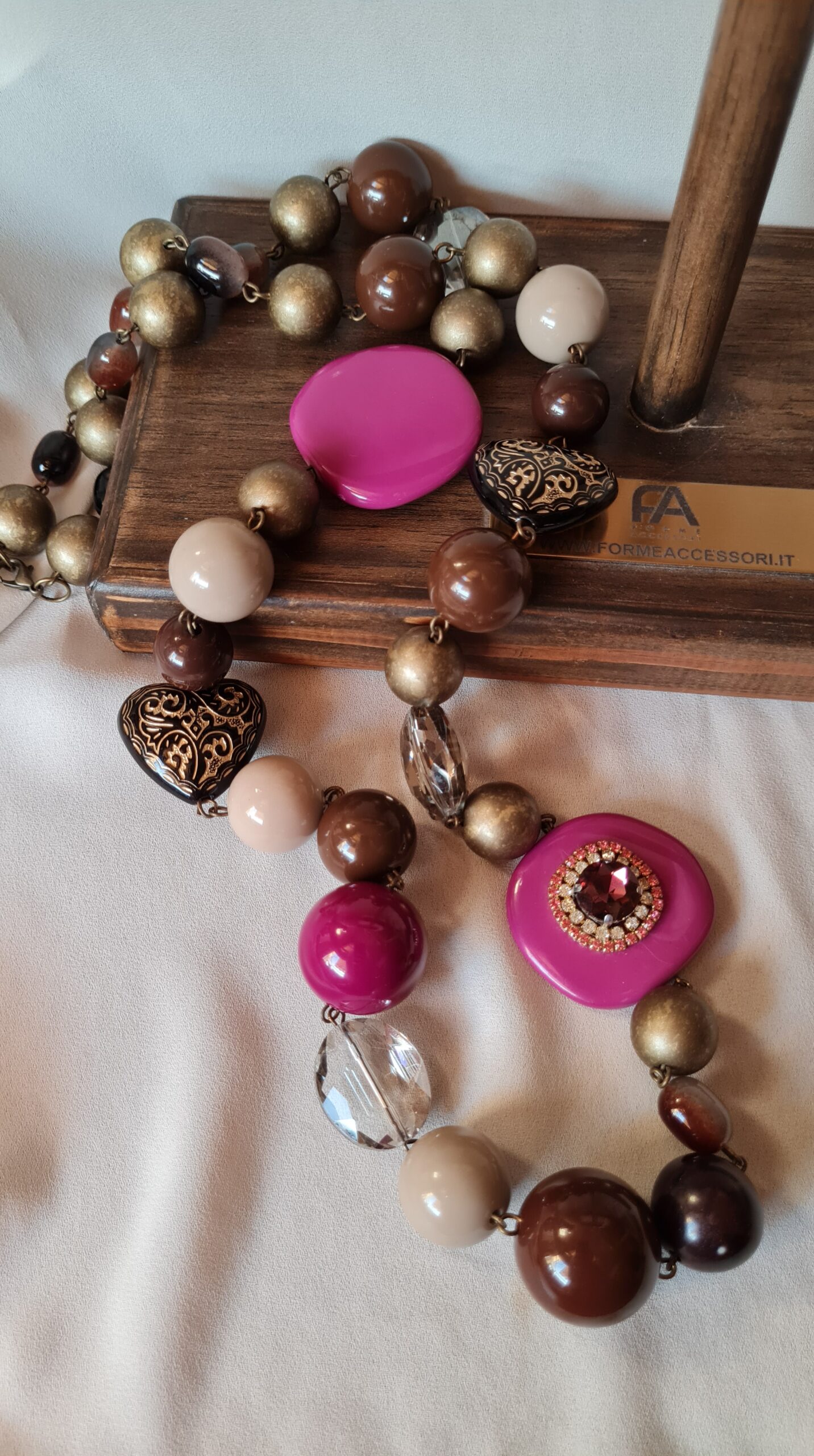 Collana lunga Tecla marrone e ciclamino - immagine 2