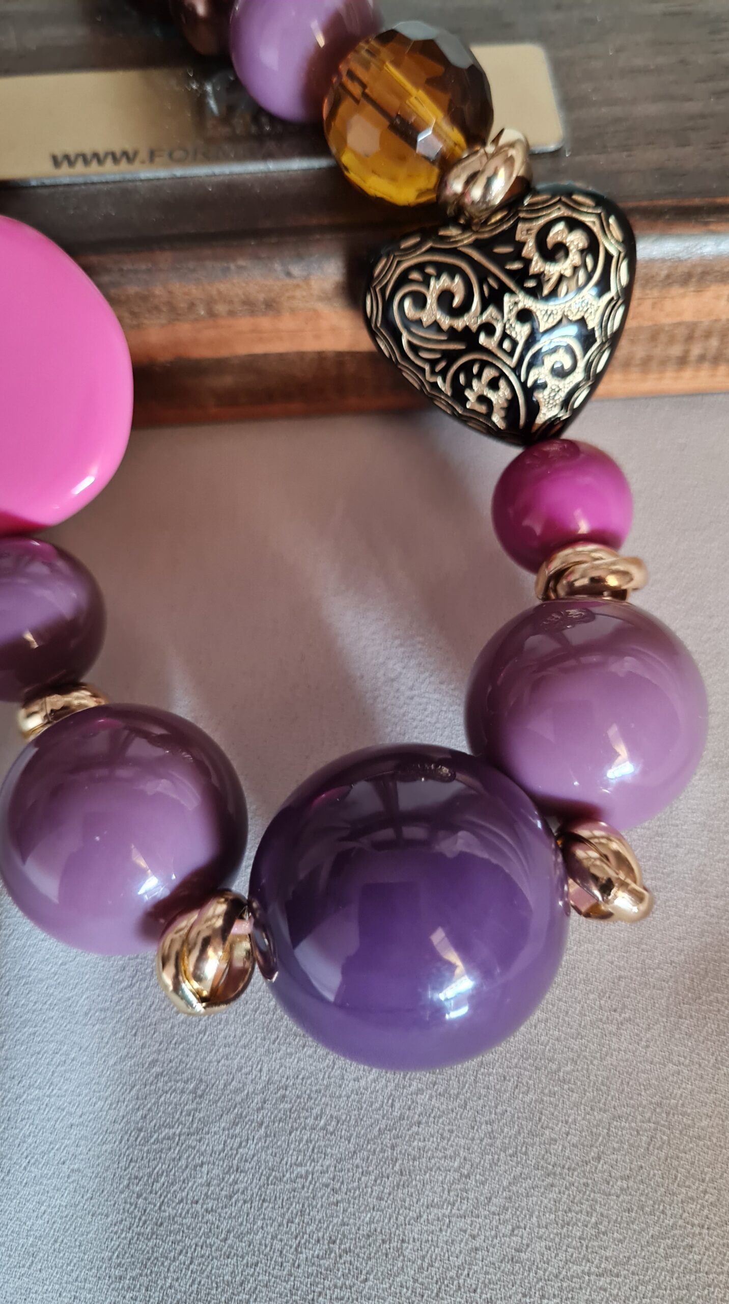 Collana corta Tecla viola e malva - immagine 2